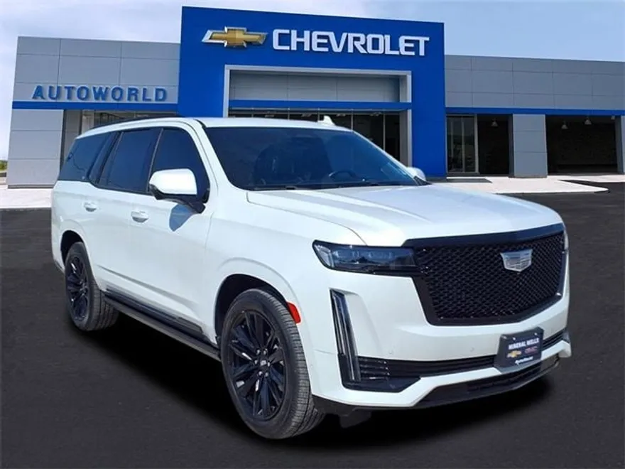 2023 Cadillac Escalade Sport Platinum photo 1