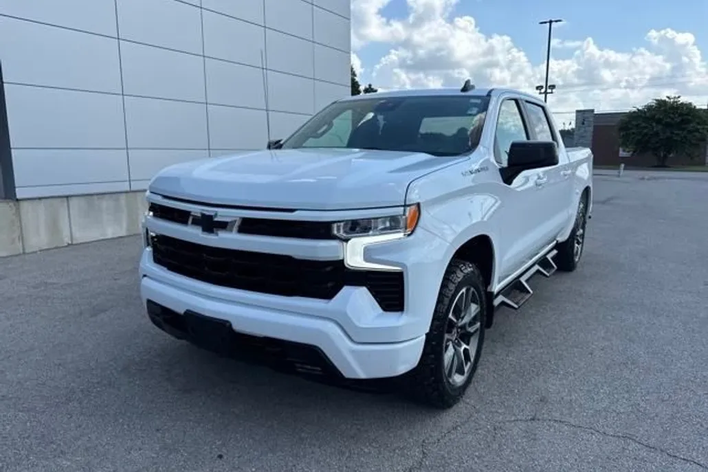 2022 Chevrolet Silverado 1500 RST photo 1