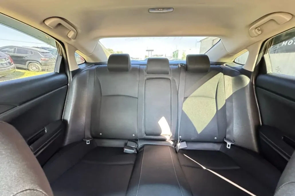2017 Honda Civic EX-T photo 1