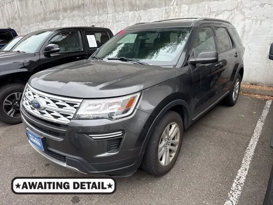 2018 Ford Explorer XLT photo 1
