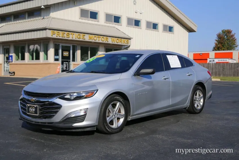 2019 Chevrolet Malibu LS photo 1