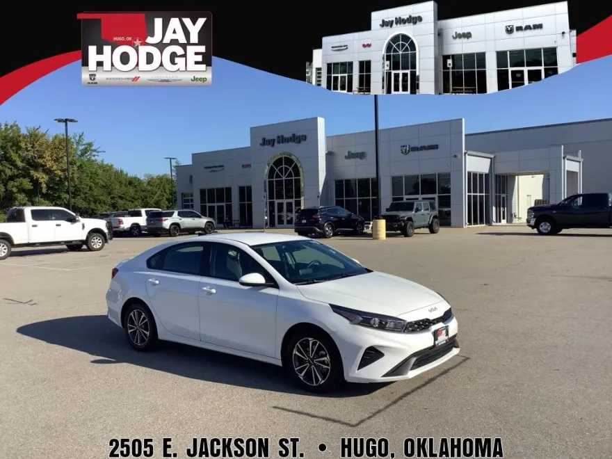 2024 Kia Forte LXS photo 1