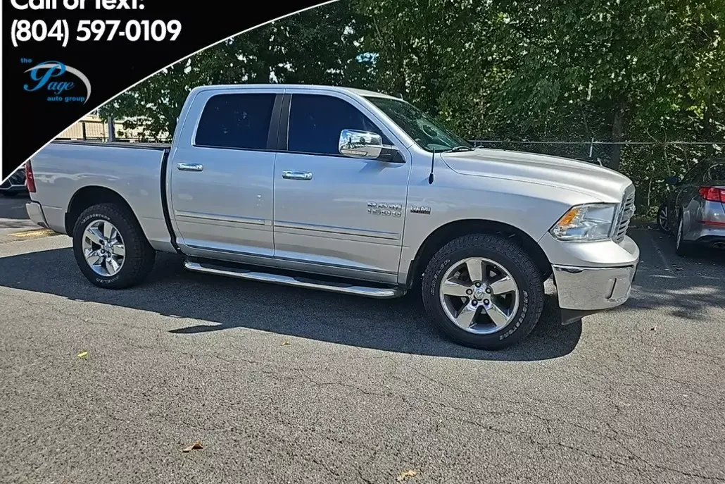 2015 Ram 1500 SLT photo 1