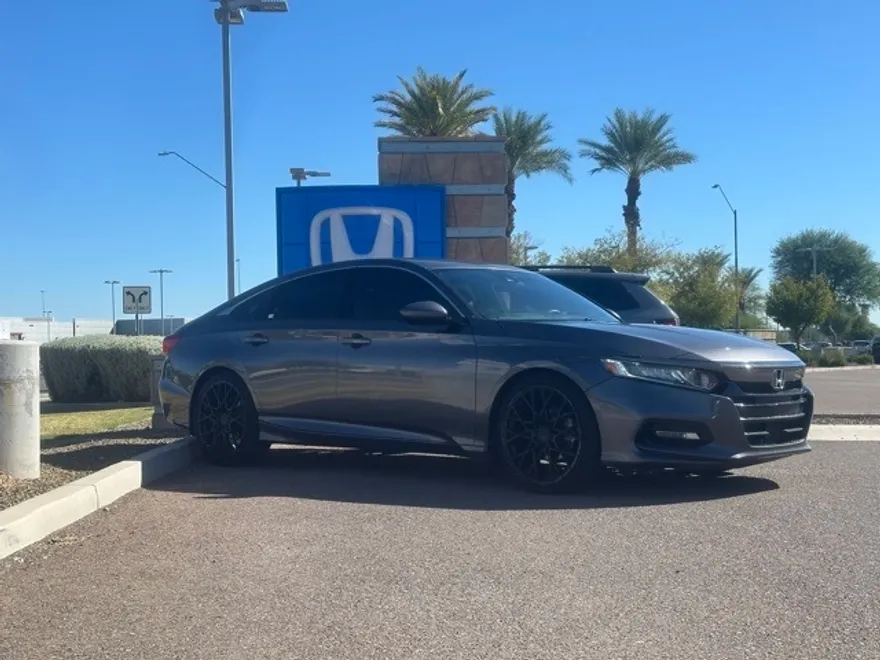 2018 Honda Accord Sport photo 1
