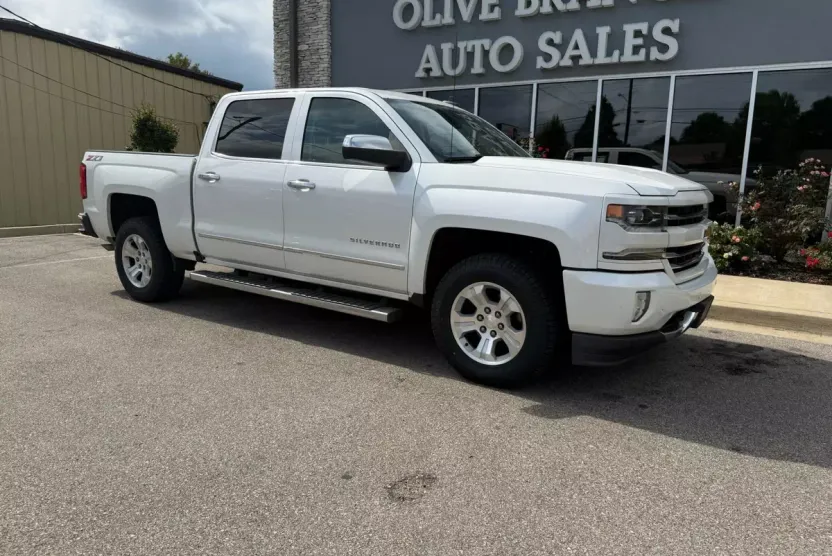 2018 Chevrolet Silverado 1500 Z71 LTZ photo 1
