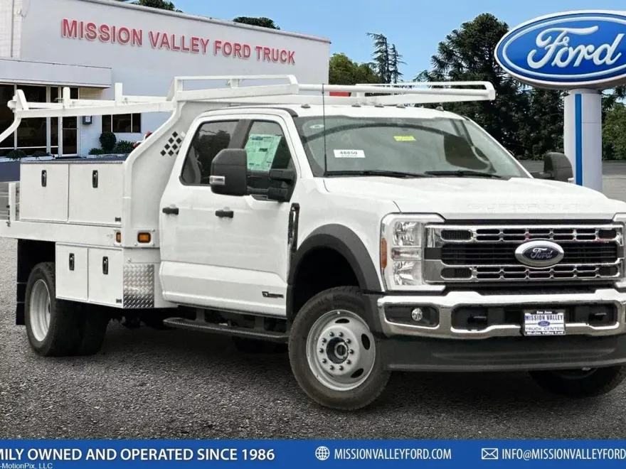 2024 Ford F-550 photo 1