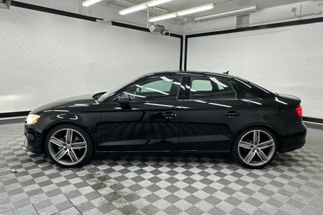 2020 Audi A3 Premium Plus photo 1