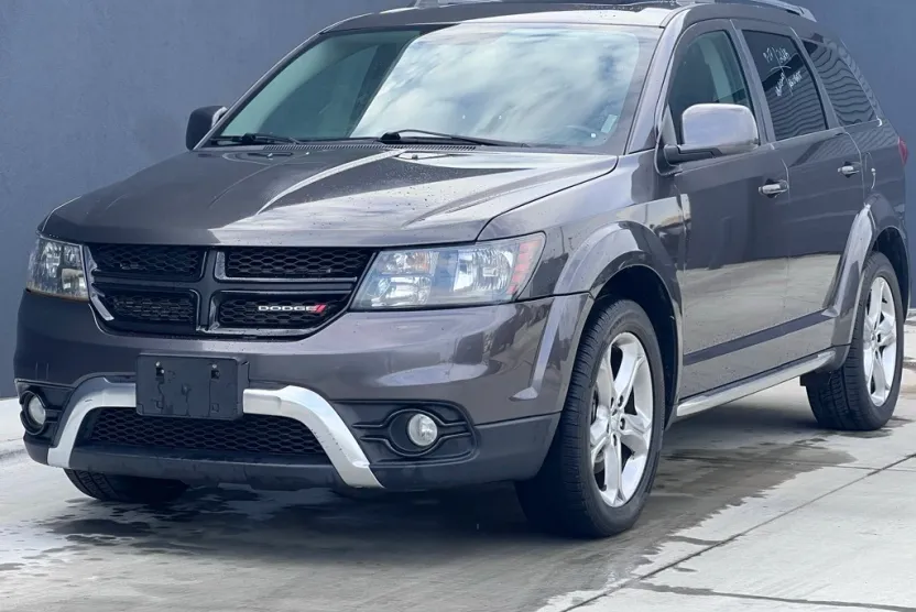 2017 Dodge Journey Crossroad photo 1