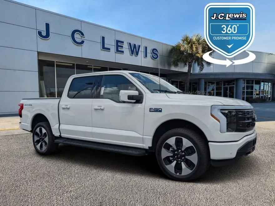 2025 Ford F-150 Lightning Platinum photo 1