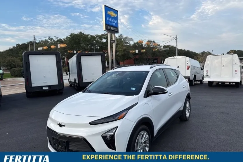 2023 Chevrolet Bolt EUV photo 1