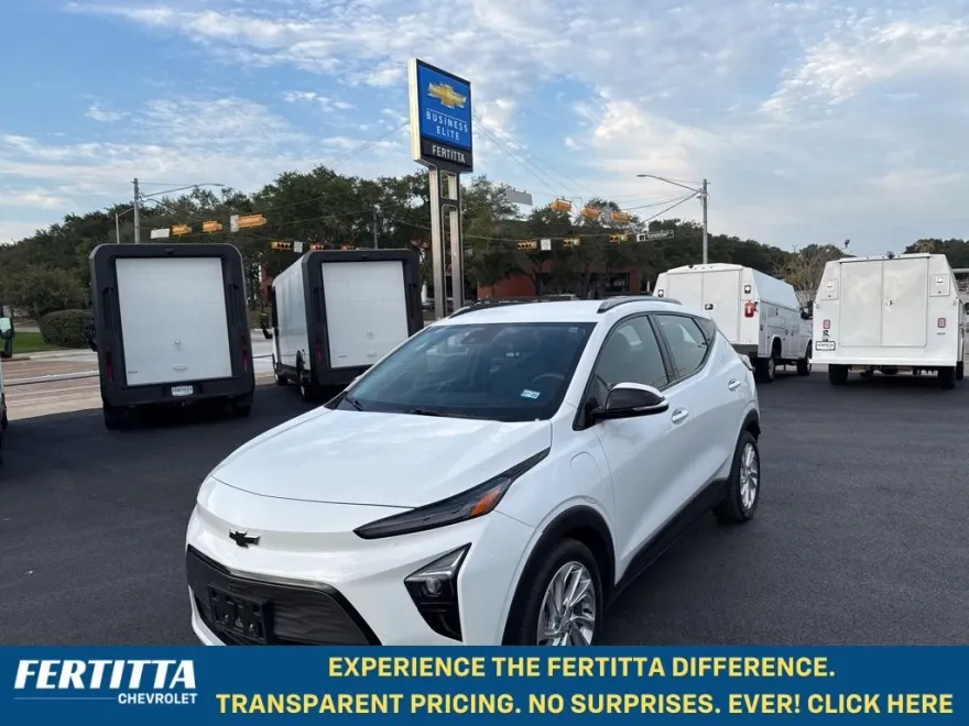 2023 Chevrolet Bolt EUV photo 1