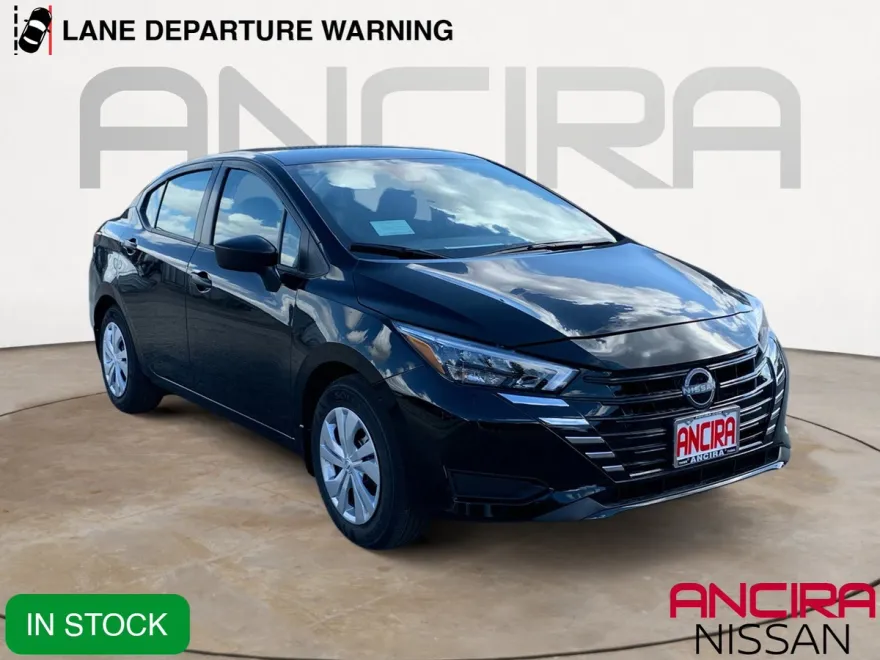 2025 Nissan Versa S photo 1