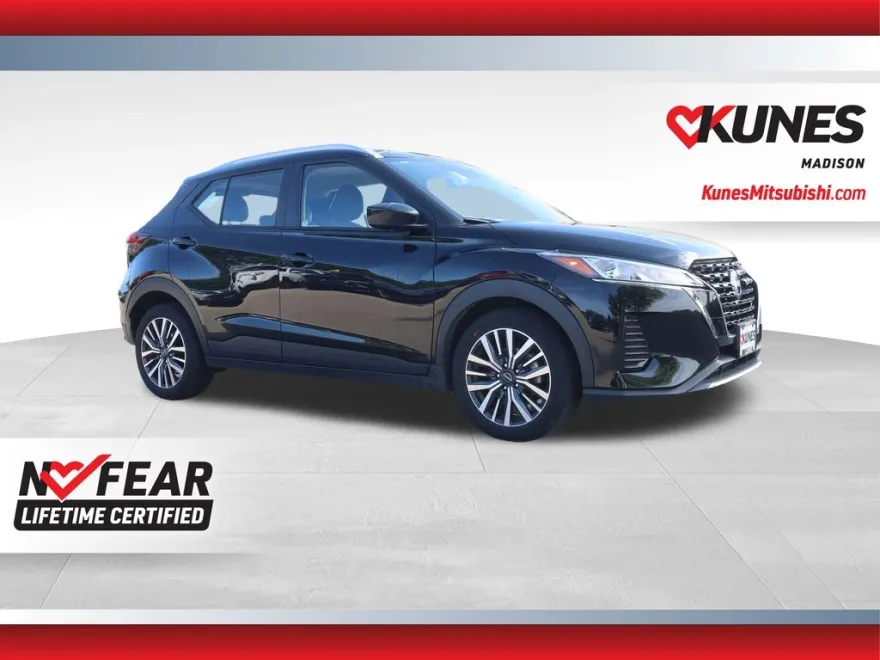 2024 Nissan Kicks SV photo 1