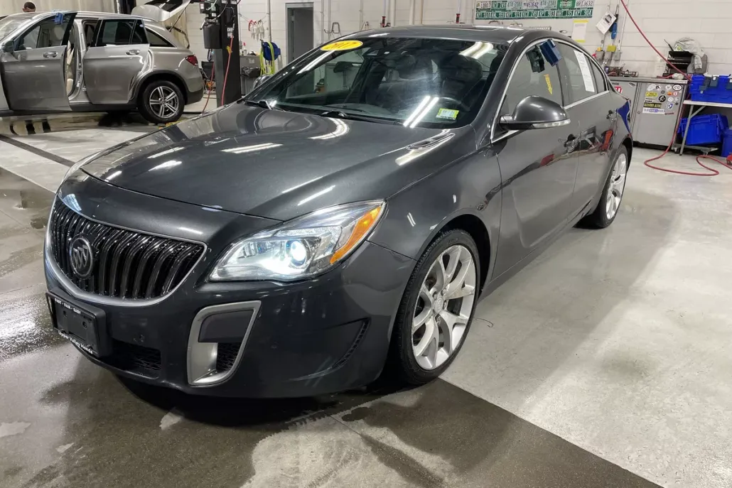 2017 Buick Regal Turbo GS photo 1
