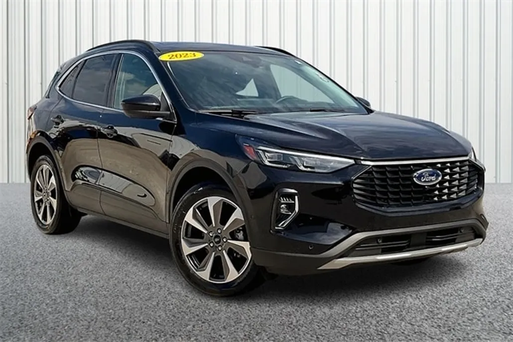 2023 Ford Escape Platinum photo 1