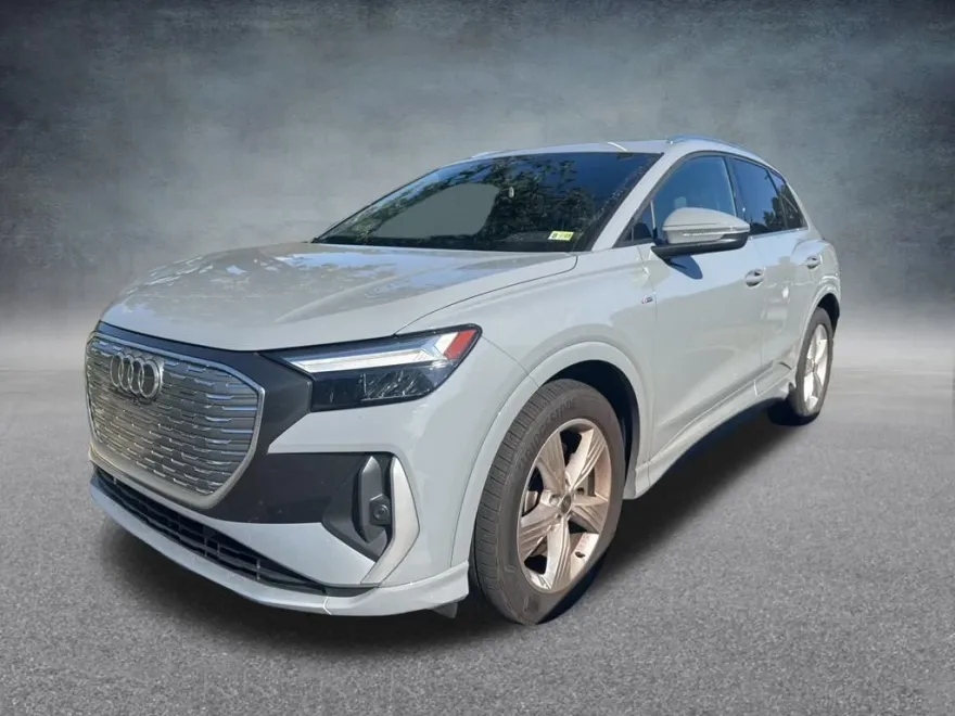 2024 Audi Q4 E-tron Premium photo 1