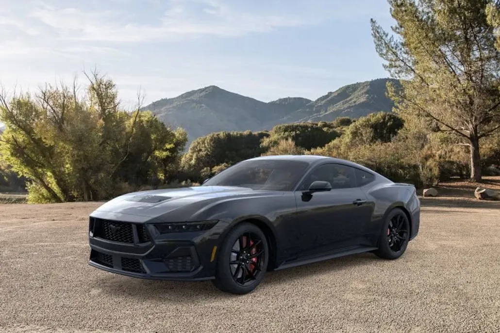 2025 Ford Mustang GT photo 1
