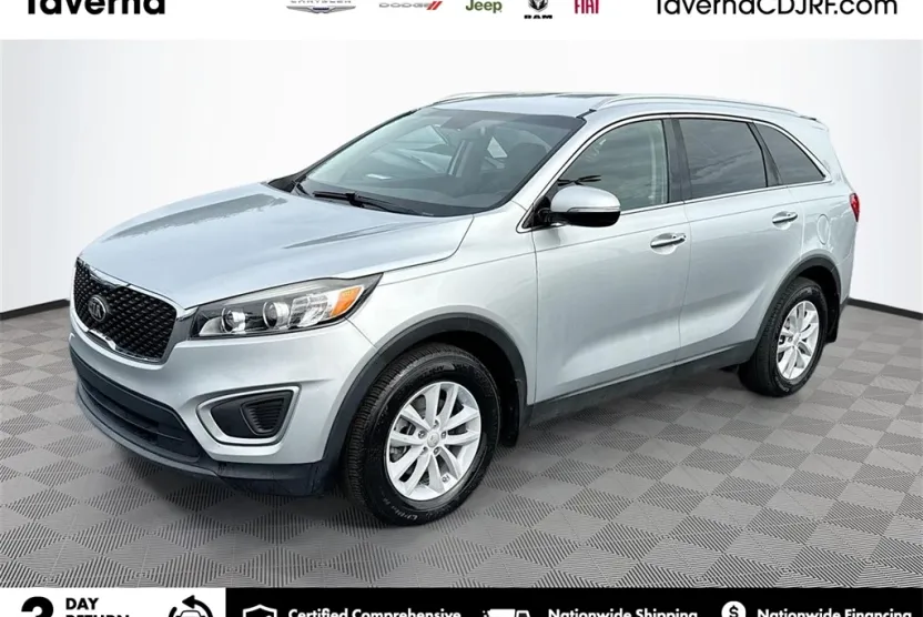 2017 Kia Sorento LX photo 1
