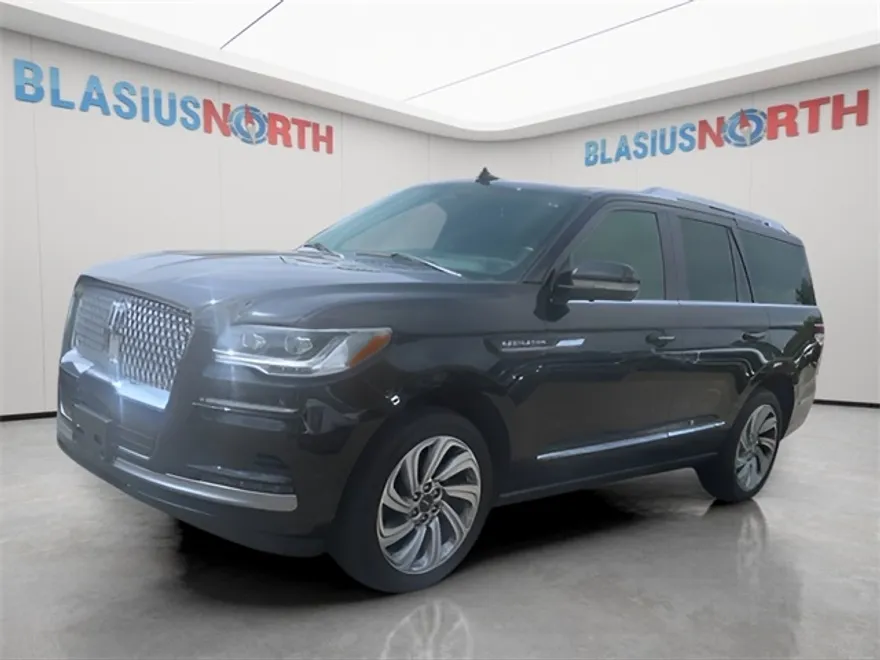 2022 Lincoln Navigator Reserve photo 1