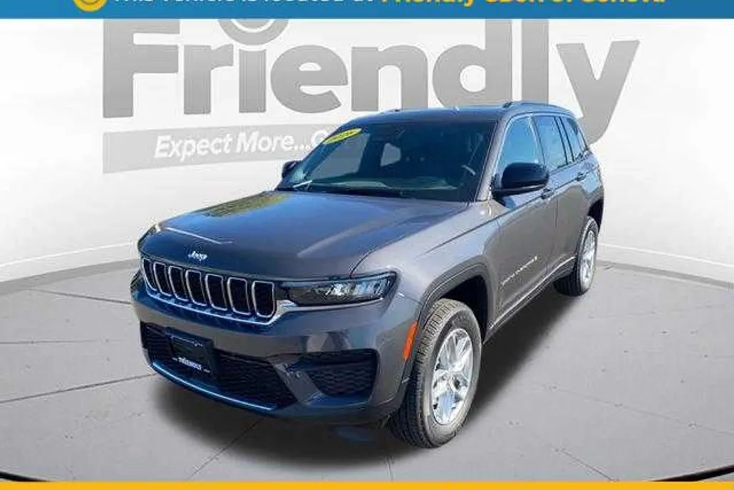 2025 Jeep Grand Cherokee Laredo X photo 1