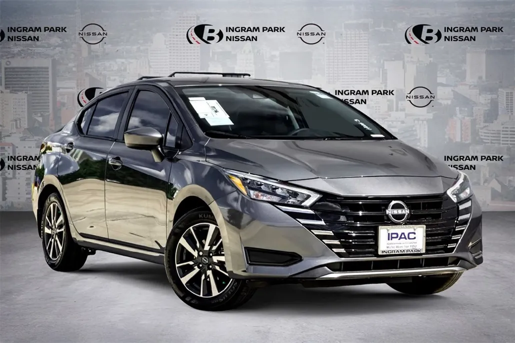2025 Nissan Versa SV photo 1