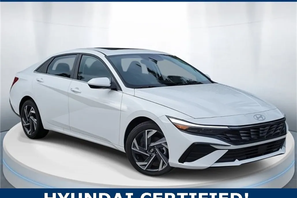 2025 Hyundai Elantra SEL Convenience photo 1