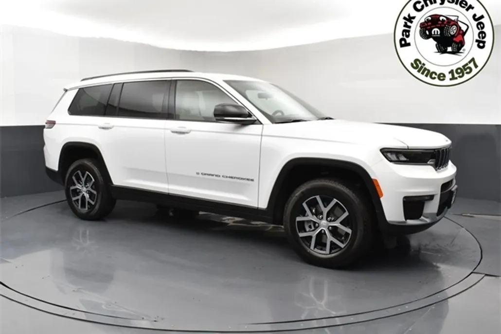 2025 Jeep Grand Cherokee Limited photo 1