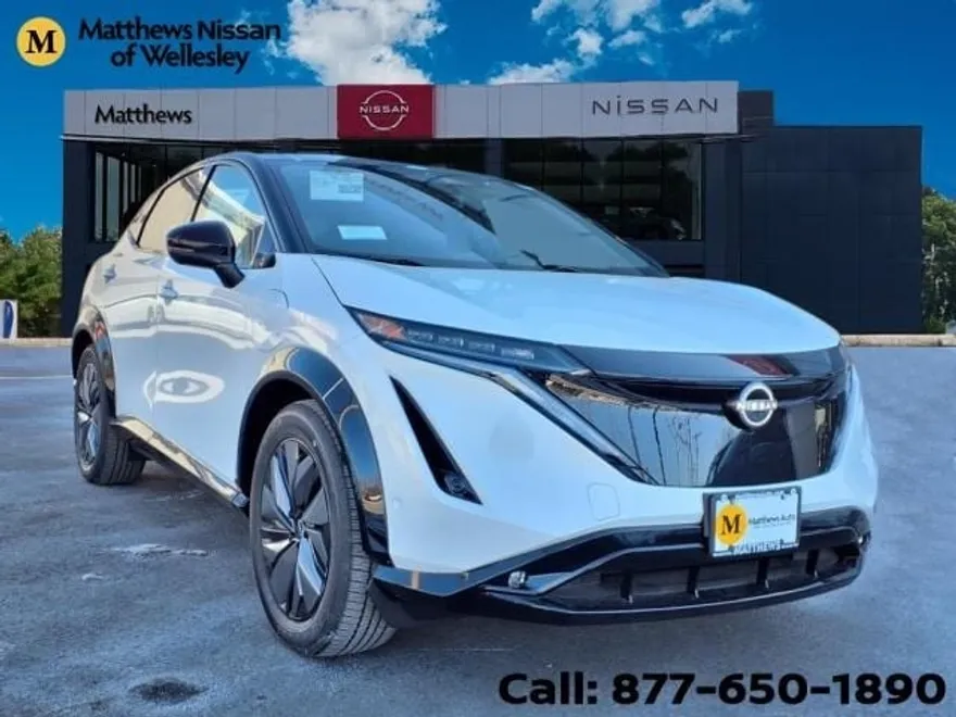 2025 Nissan ARIYA Platinum photo 1