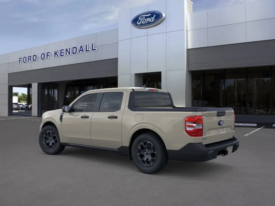 2025 Ford Maverick XLT photo 1