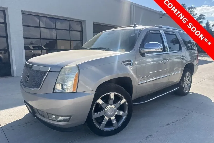 2008 Cadillac Escalade Base photo 1