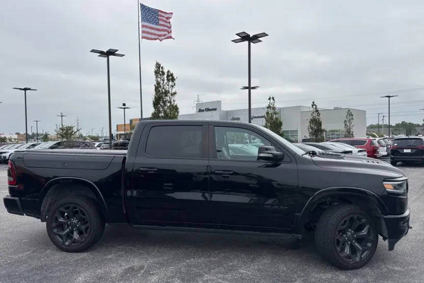 2020 Ram 1500 Limited photo 1