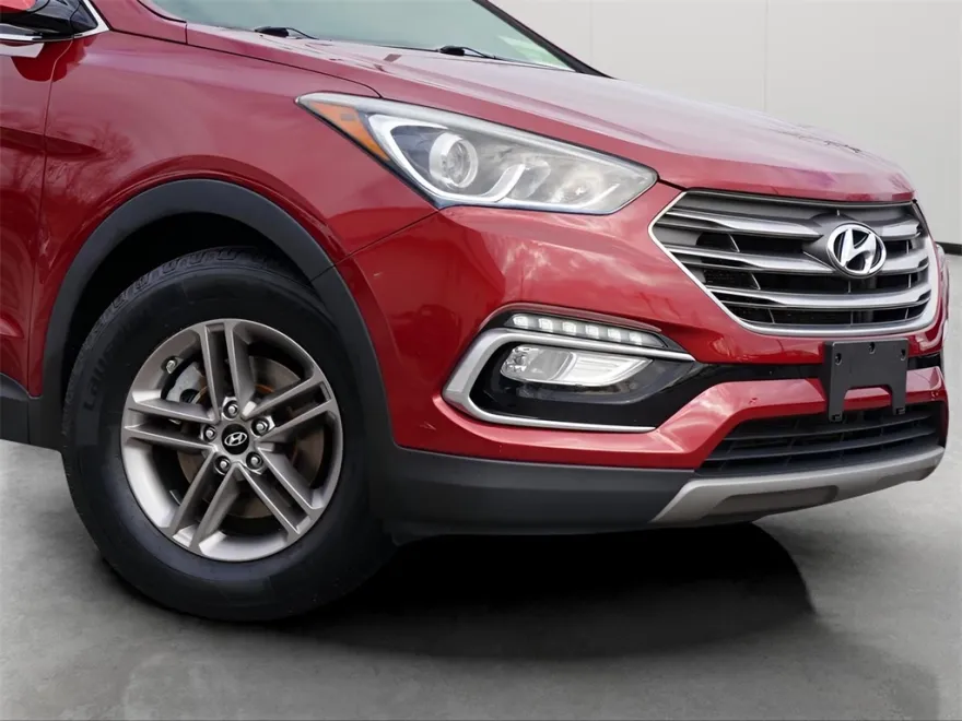 2017 Hyundai Santa Fe Sport Base photo 1