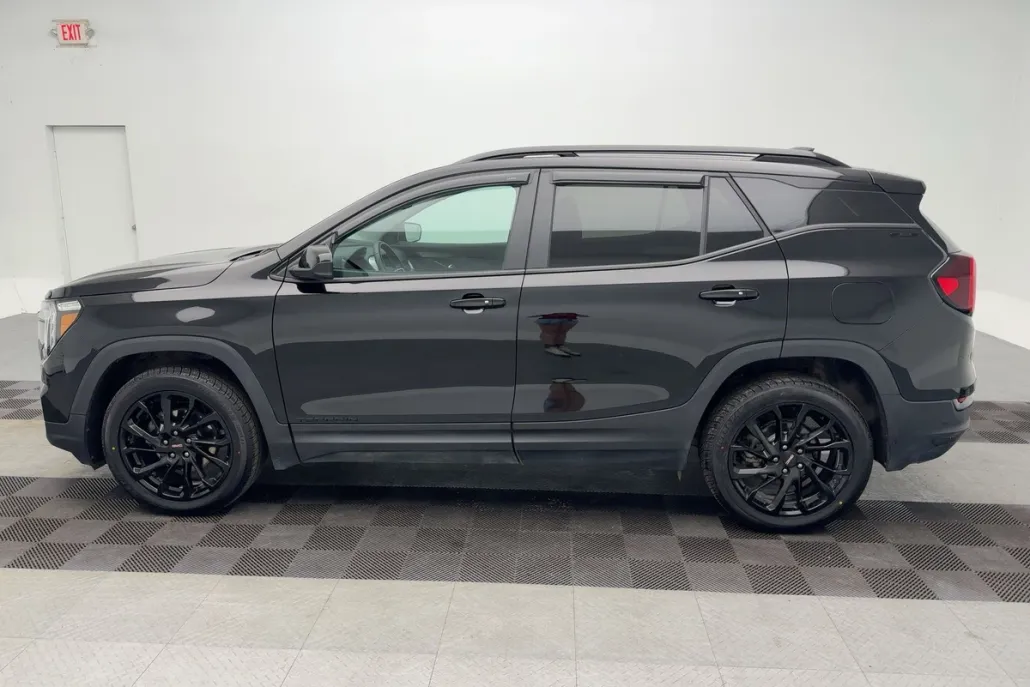 2024 Gmc Terrain SLE photo 1