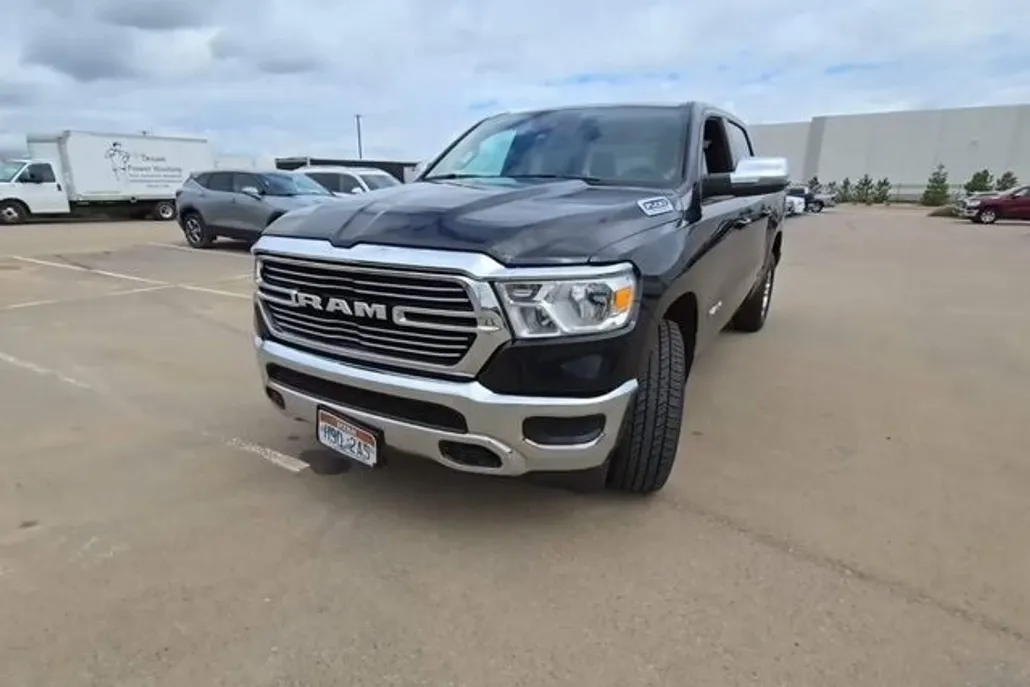2023 Ram 1500 Laramie photo 1