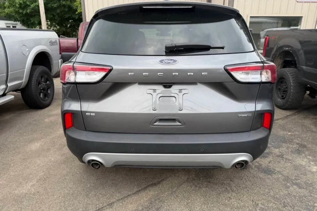 2021 Ford Escape Hybrid SE photo 1
