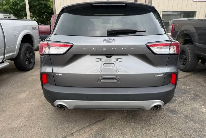 2021 Ford Escape Hybrid SE photo 1