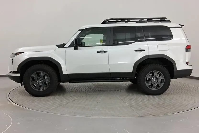 2024 Lexus GX 550 Overtrail photo 1