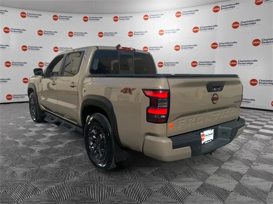 2022 Nissan Frontier PRO-4X photo 1