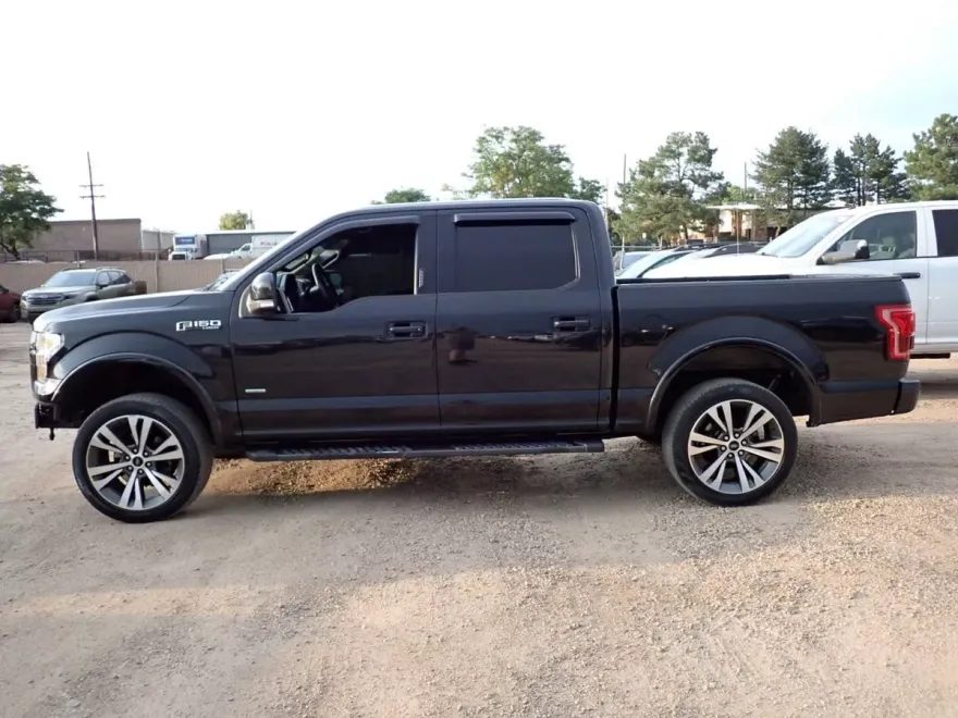 2015 Ford F-150 Lariat photo 1