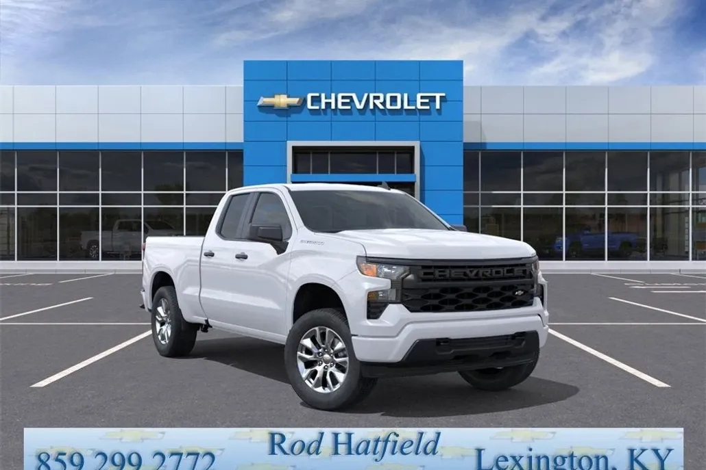 2025 Chevrolet Silverado 1500 Custom photo 1