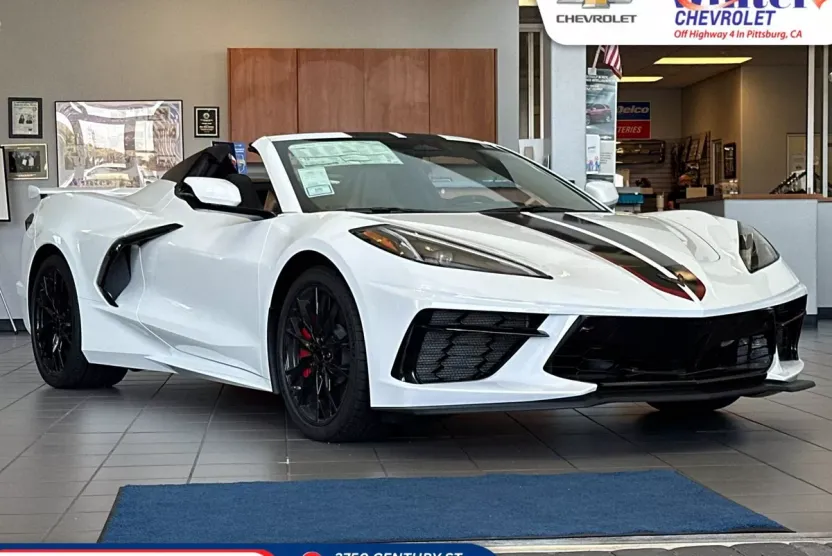 2026 Chevrolet Corvette Stingray 2LT photo 1
