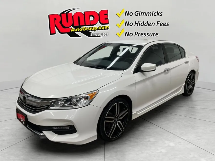 2017 Honda Accord Sport SE photo 1