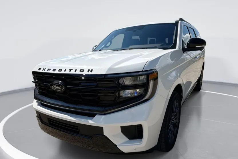 2025 Ford Expedition MAX Platinum photo 1