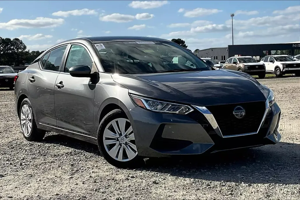 2023 Nissan Sentra S photo 1