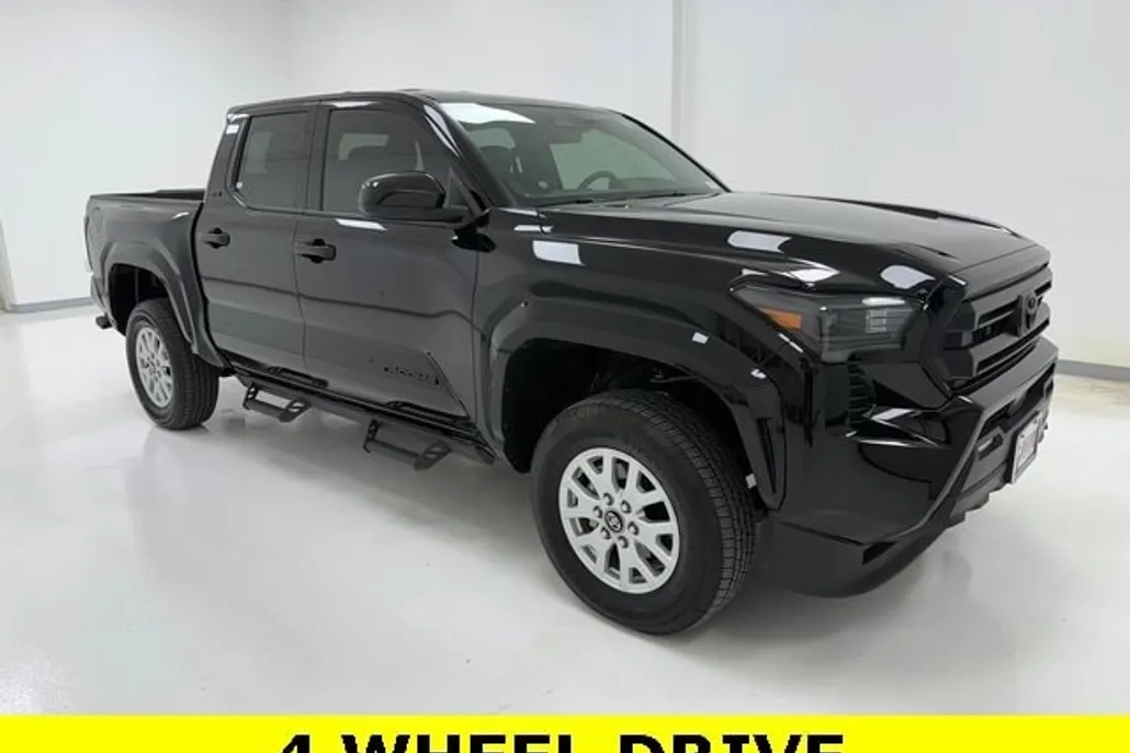2025 Toyota Tacoma SR5 photo 1