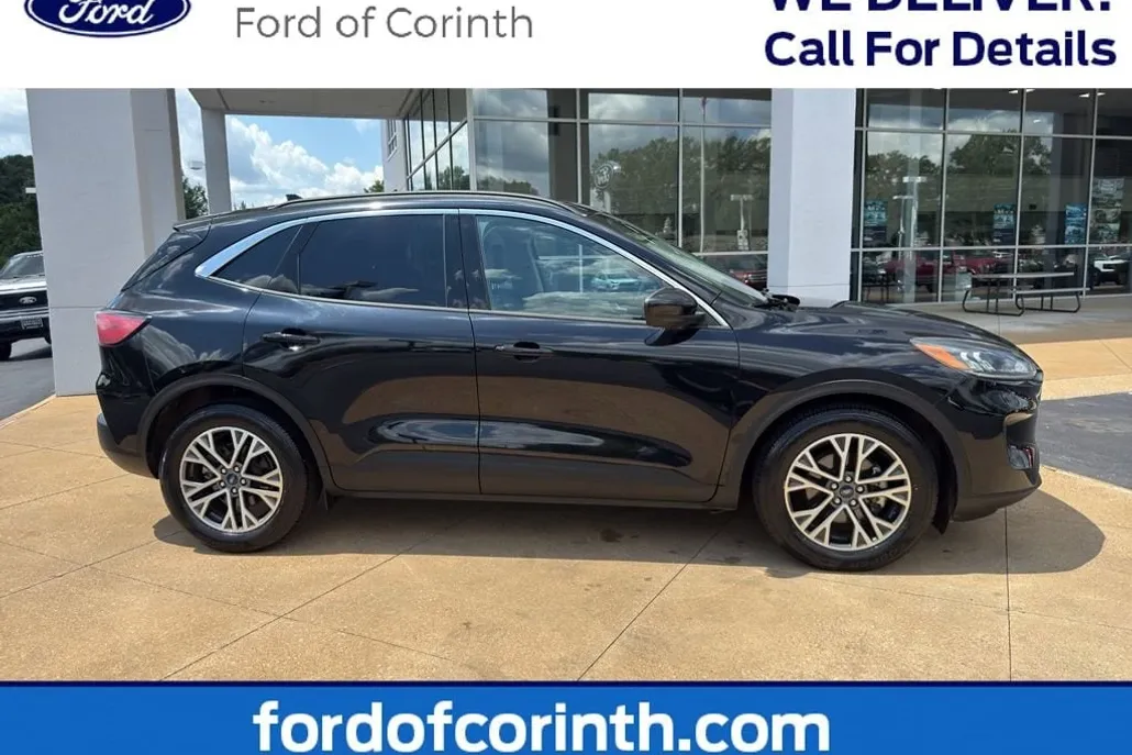 2020 Ford Escape SEL photo 1