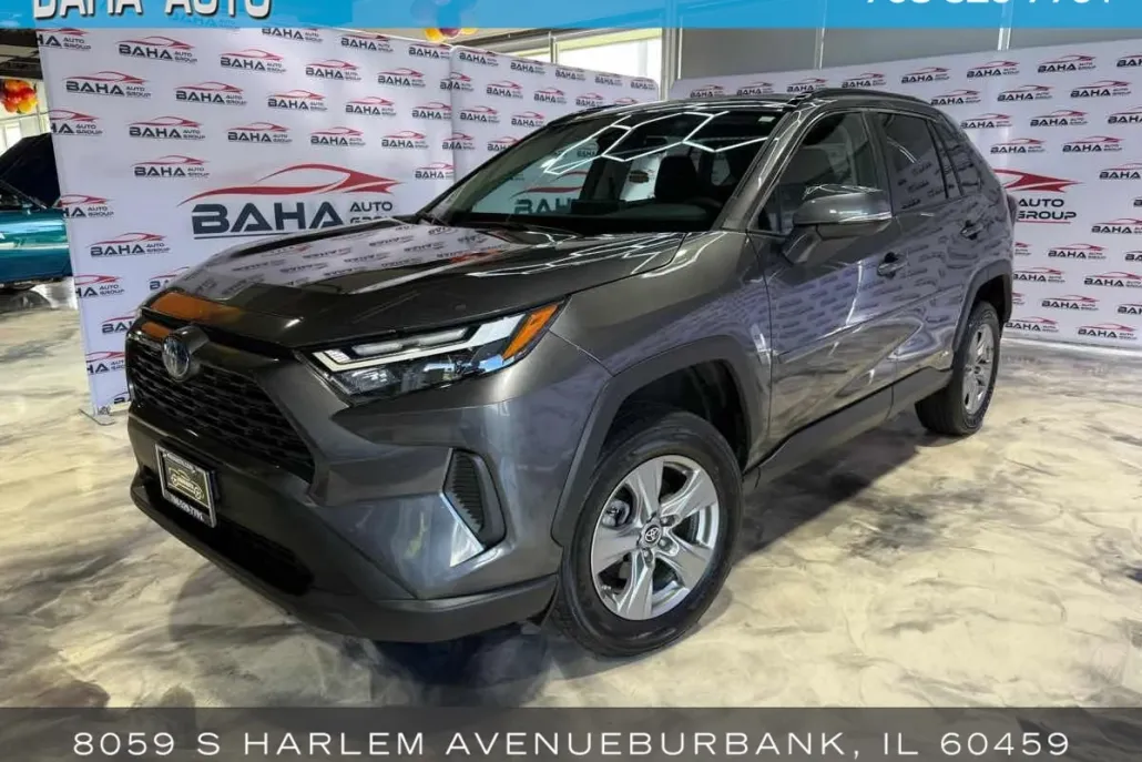 2024 Toyota RAV4 Hybrid LE photo 1