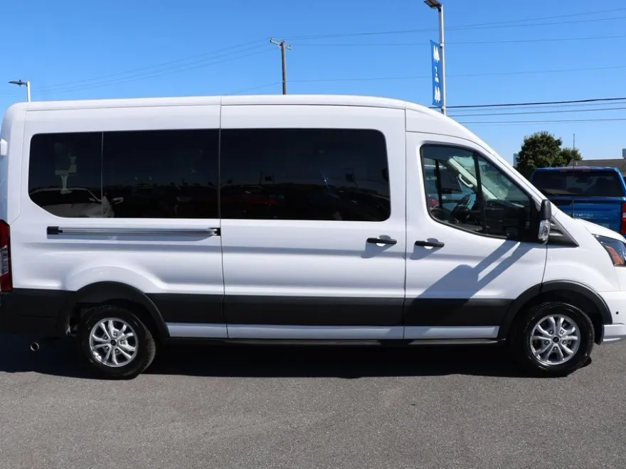 2025 Ford Transit Passenger Van XLT photo 1