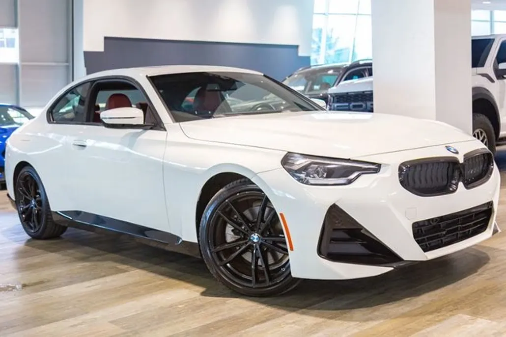 2023 Bmw 230i Coupe photo 1