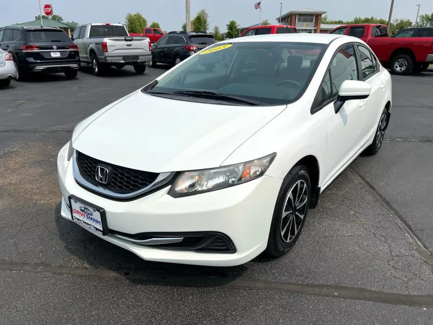 2015 Honda Civic LX photo 1